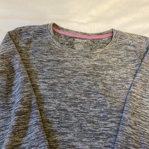 Ladies Large Tek Gear long sleeve top